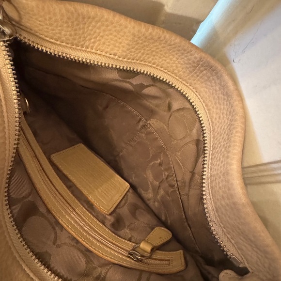 Coach Convertible Strap Tan Pebbled Leather Shoulder Bag - Picture 6 of 7